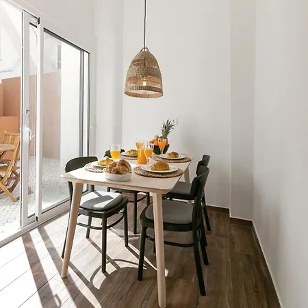 Patio House Peniche